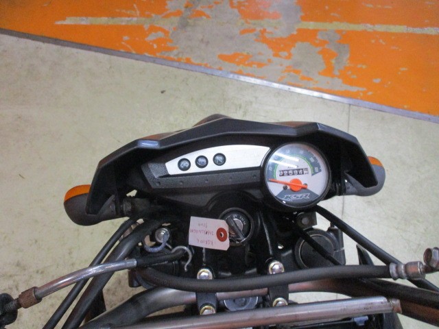 モデルＰＲＯはインパネもとってもすっきり！走行驚きの２５９４ｋｍ！やばい低走行車ですよ！！